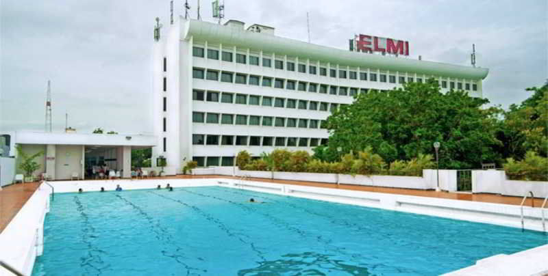 Elmi Hotel Surabaya Exterior photo
